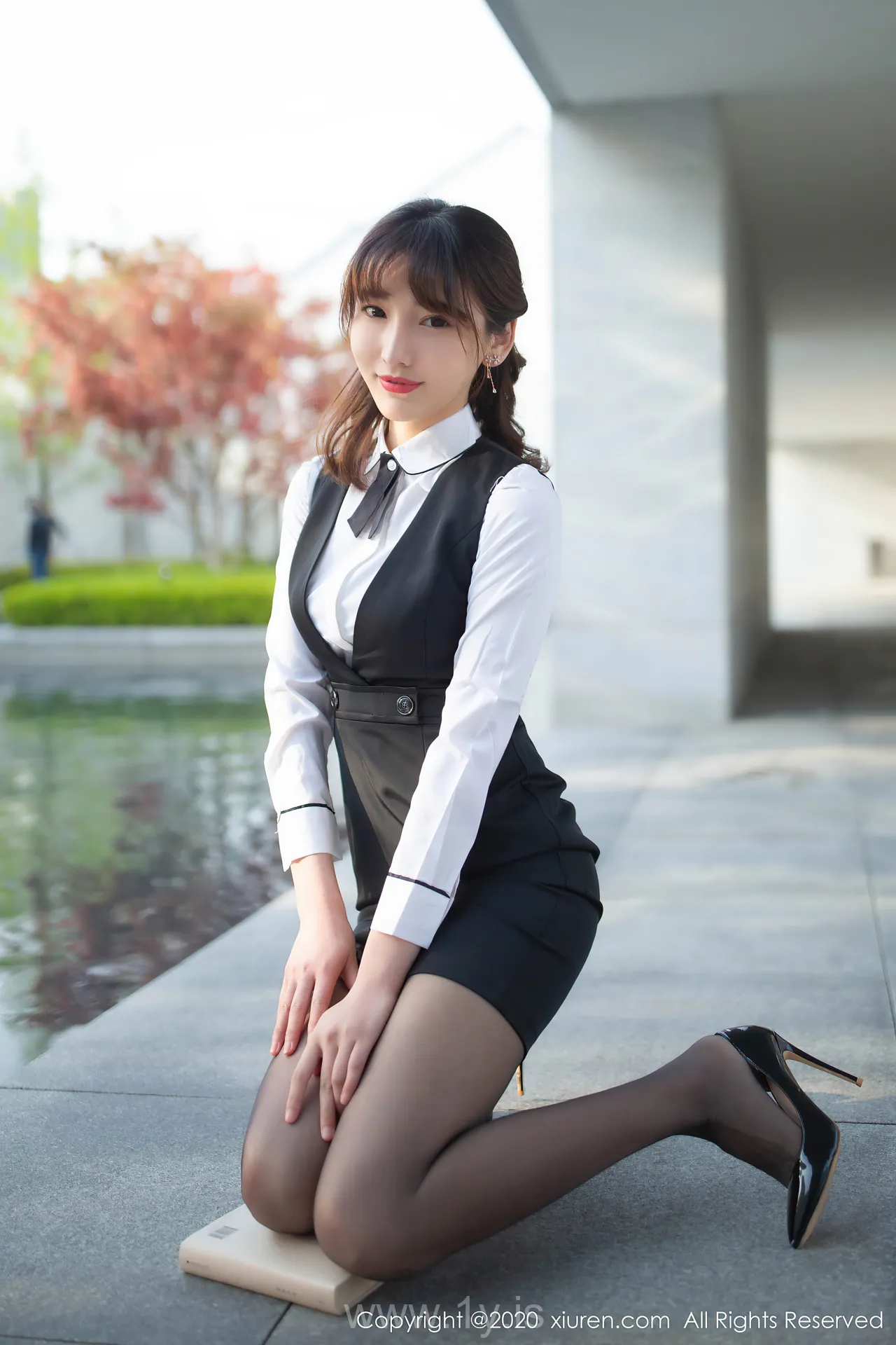 XIUREN(秀人网) NO.2312 Cute & Trendy Asian Cutie 陆萱萱